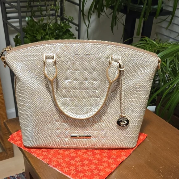 NEW Brahmin Duxbury Satchel in Tiramisu...a shimmering cream/gold leather - Picture 3 of 16